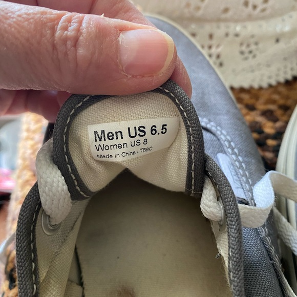 VANS! Gray pre-2019 - Picture 4 of 8